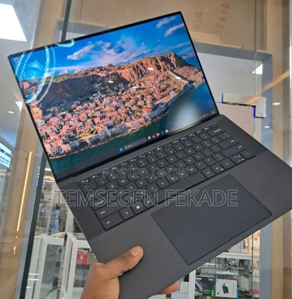 New Laptop Dell Precision 5560 16GB Intel Core i7 SSD 512GB