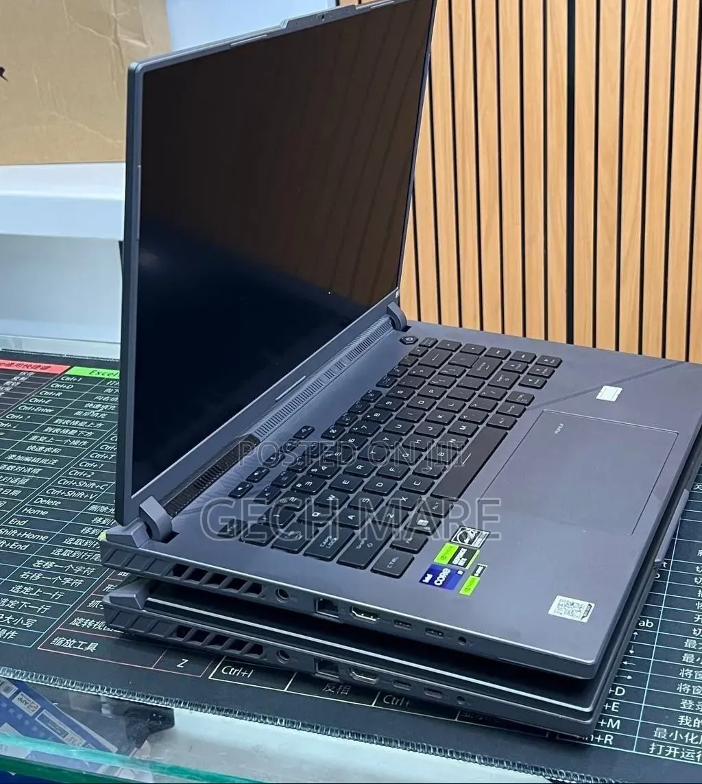 New Laptop Asus ROG Strix G15 16GB Intel Core i9 SSD 1T