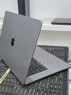 New Laptop Apple MacBook Pro 2021 M1 32GB Apple M1 Pro SSD 1T