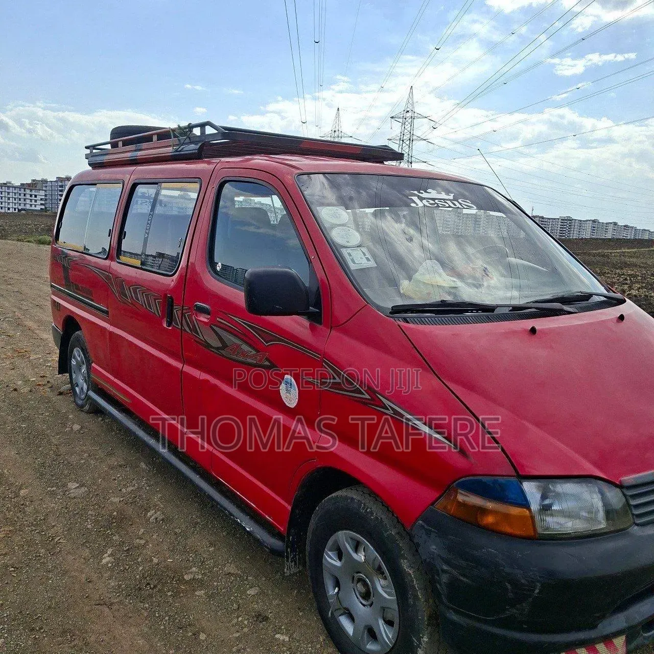 Toyota HiAce 2006 Red