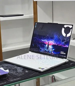 New Laptop Lenovo Legion 7 32GB Intel Core Ultra 7 SSD 1T