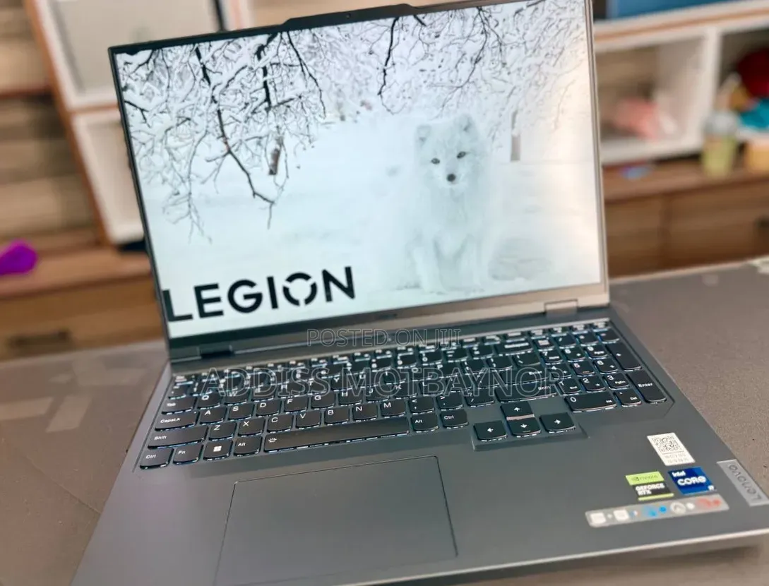 New Laptop Lenovo Legion Y740 16GB Intel Core i7 SSD 512GB