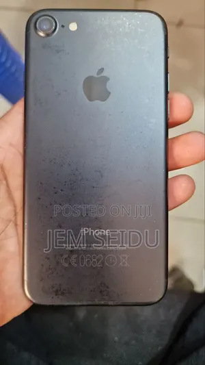 Apple iPhone 7 32 GB Black
