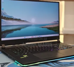 New Laptop Asus ROG Strix SCAR 17 32GB AMD Ryzen 9 SSD 1T