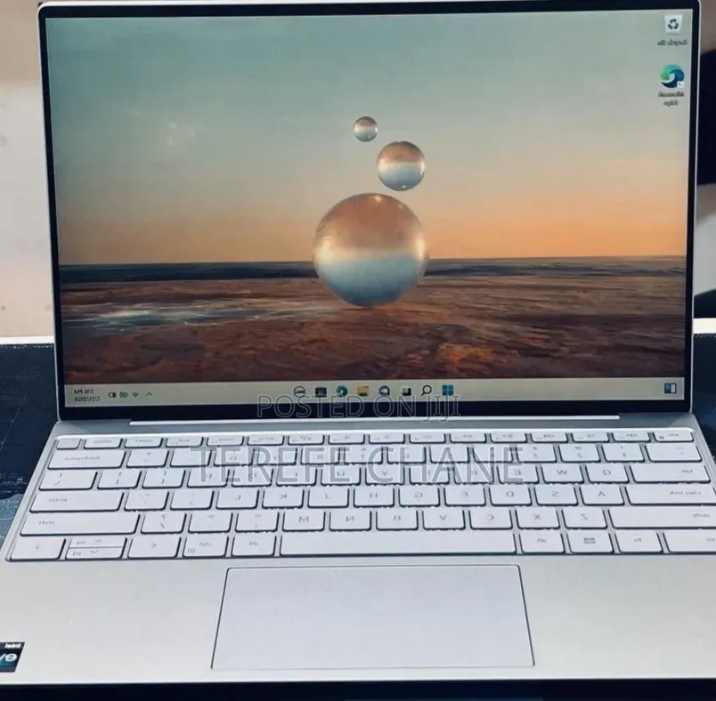New Laptop Dell XPS 13 16GB Intel Core i5 SSD 512GB