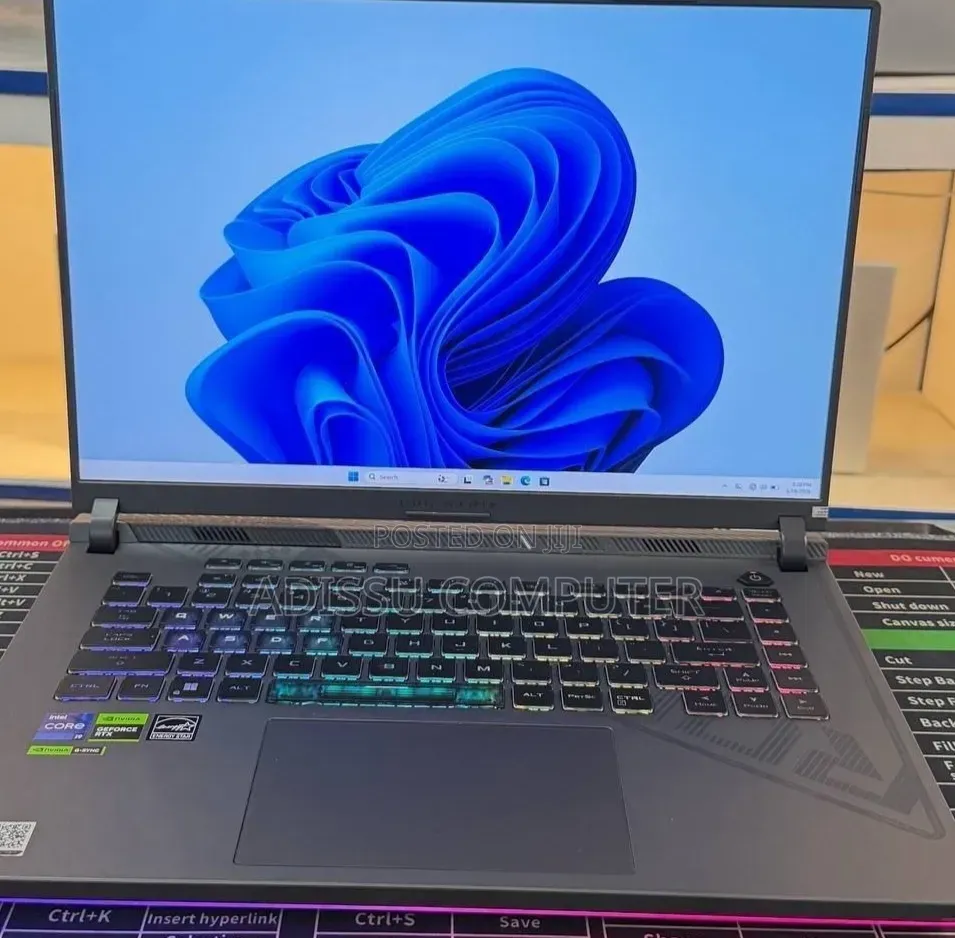 New Laptop Asus ROG Strix G16 G614 16GB Intel Core i9 SSD 1T