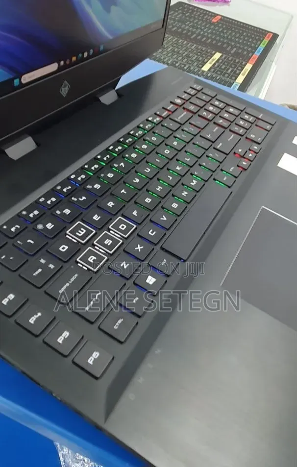 New Laptop HP Omen 17 16GB Intel Core i7 SSD 512GB