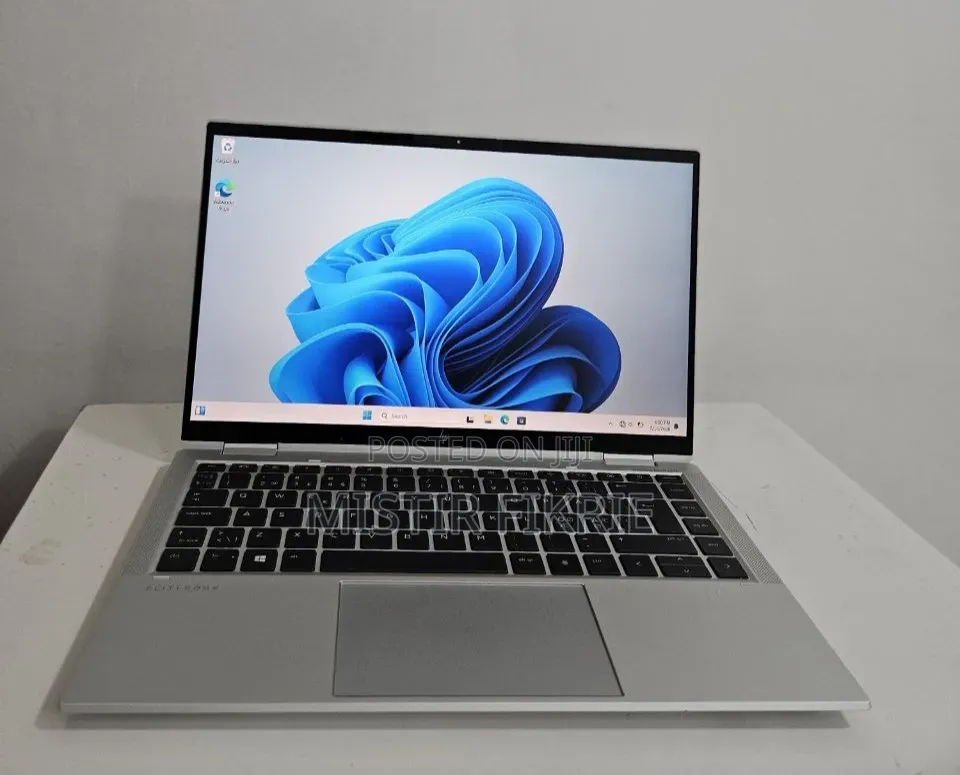 New Laptop HP EliteBook x360 1030 G8 16GB Intel Core i7 SSD 512GB