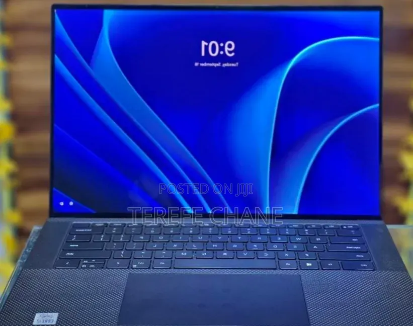 New Laptop Dell XPS 15 16GB Intel Core i7 SSD 512GB