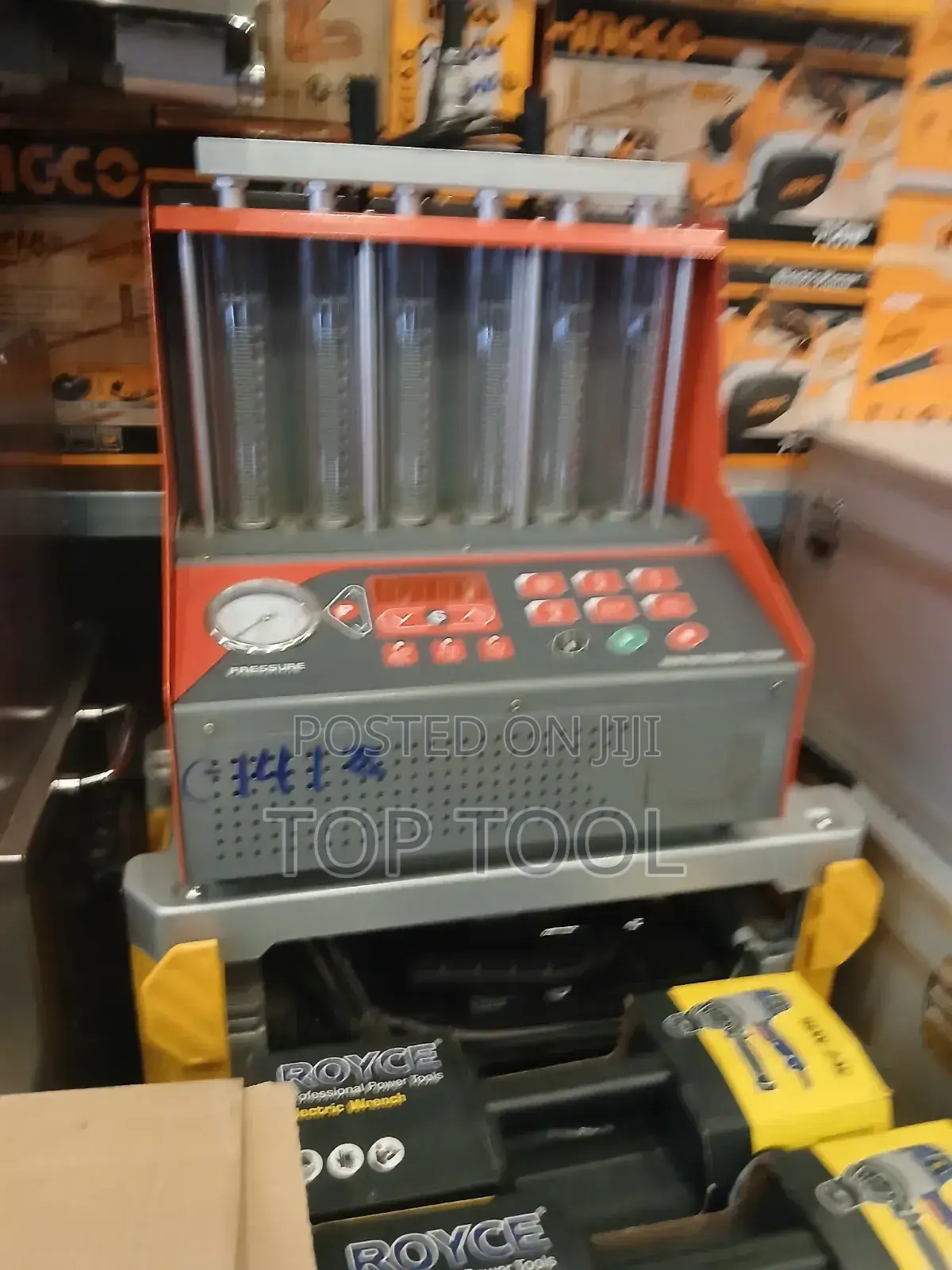 ,ይህ 6-ሲሊንደር የነዳጅ ኢንጀክተር (Fuel Injector) ማጽጃ እና መፈተሻ ማሽን ነው።
