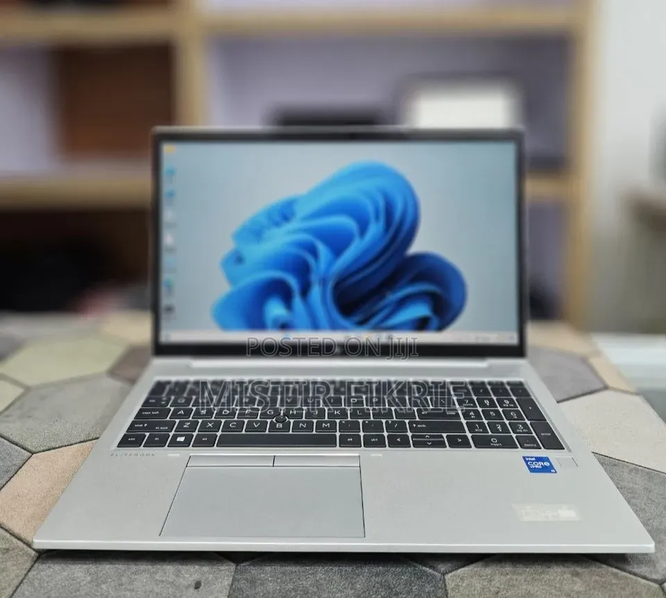 New Laptop HP EliteBook 850 G8 16GB Intel SSD 512GB