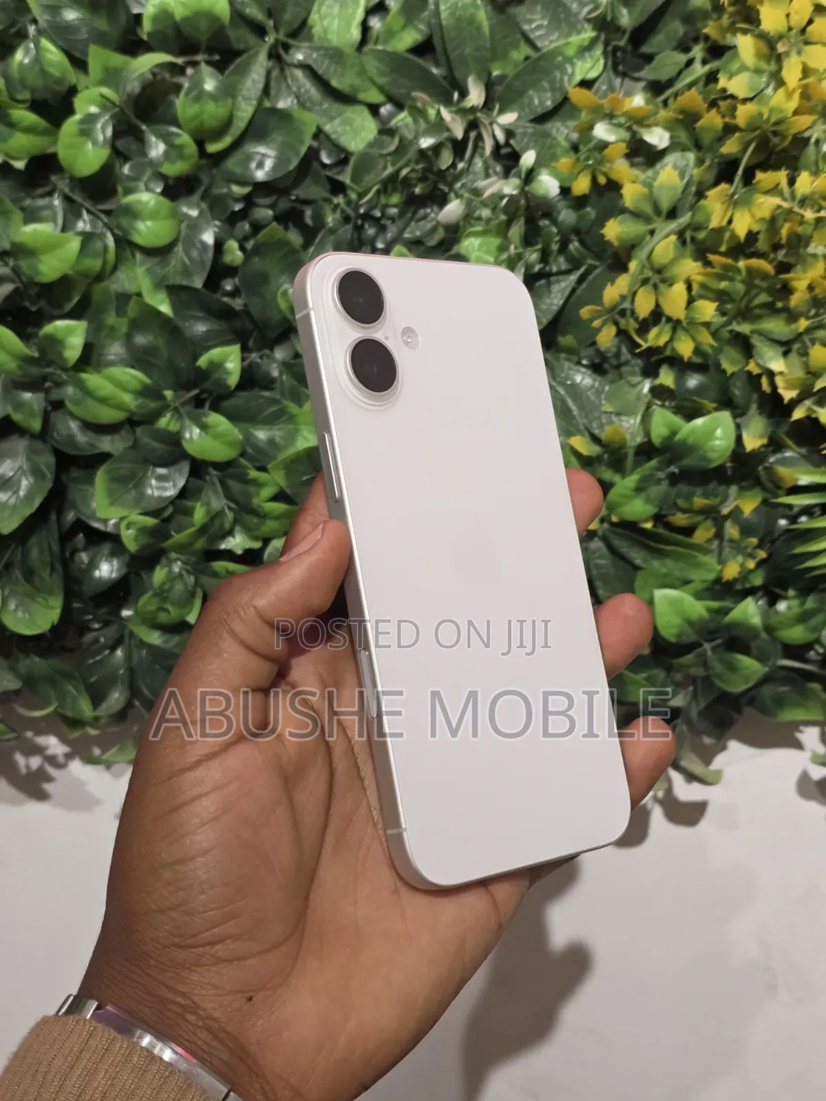 New Apple iPhone 16 Plus 128 GB White
