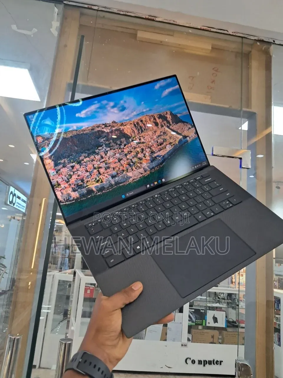New Laptop Dell Precision 5560 16GB Intel Core i7 SSD 512GB