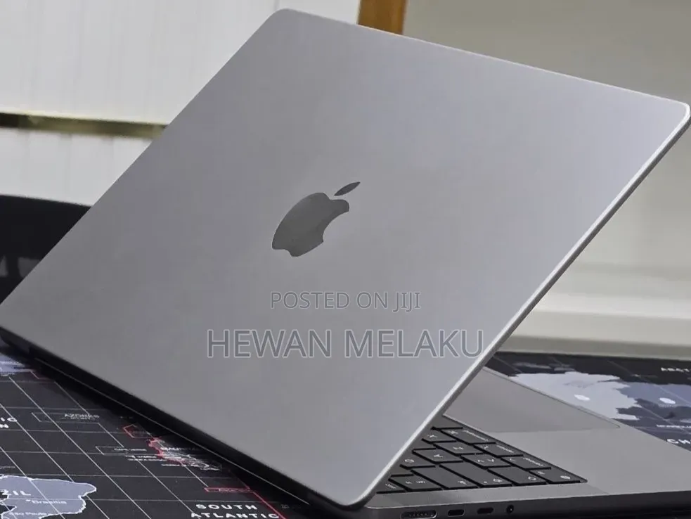 New Laptop Apple MacBook Pro 2021 M1 32GB Apple M1 Pro SSD 512GB