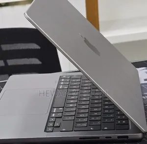 New Laptop Apple MacBook Pro 2021 M1 32GB Apple M1 Pro SSD 512GB