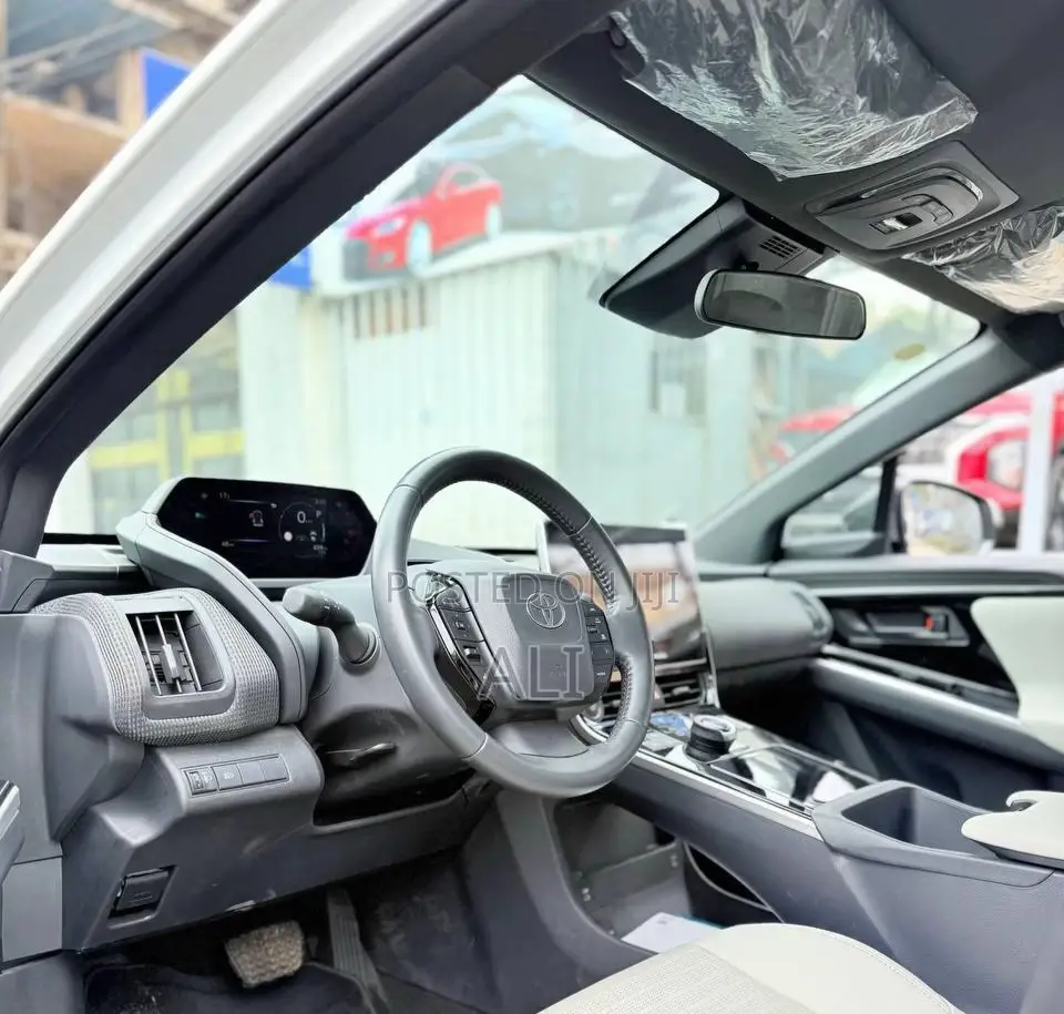 New Toyota bZ4X 2024 White