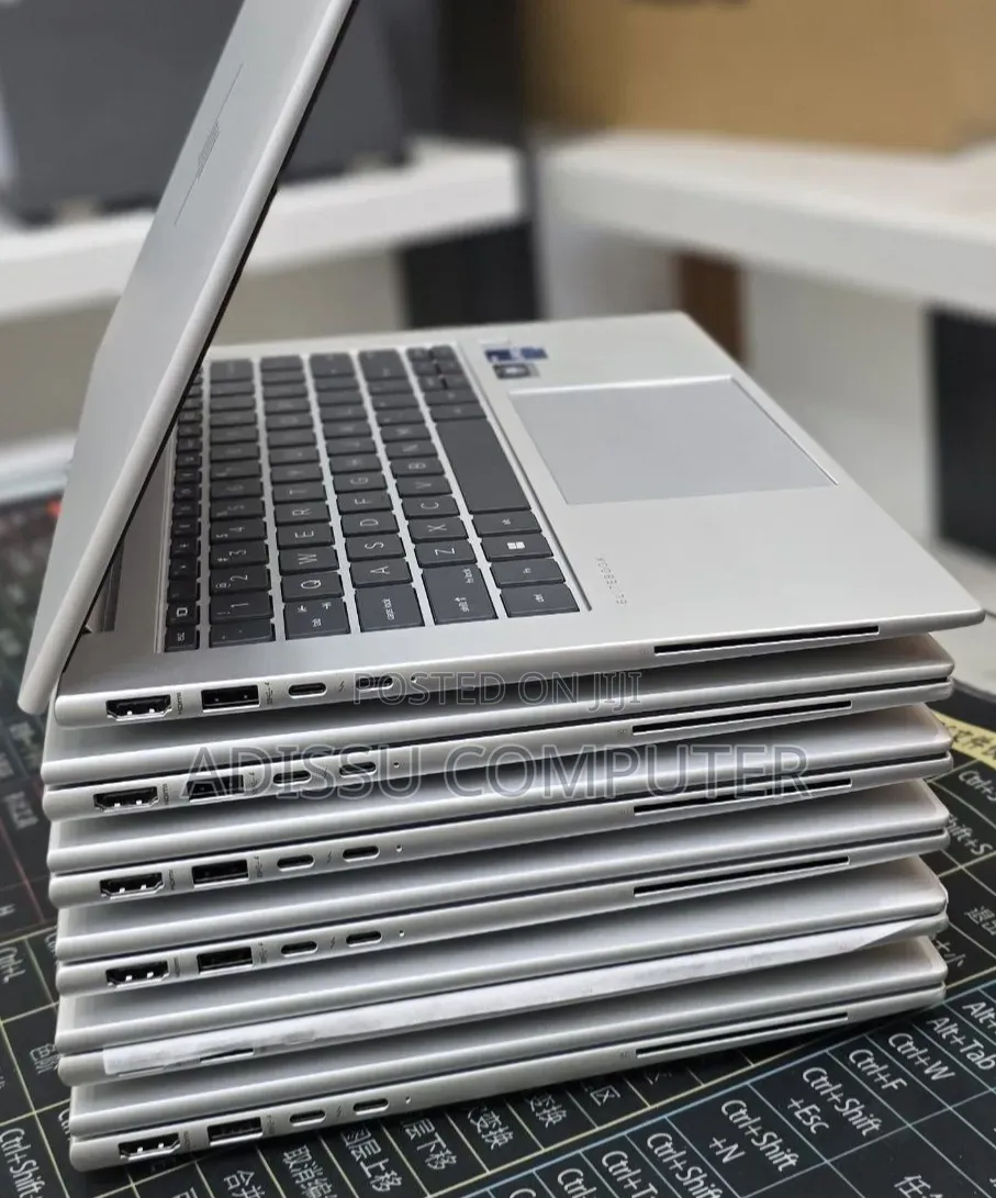 New Laptop HP EliteBook 840 G9 16GB Intel Core i7 SSD 512GB