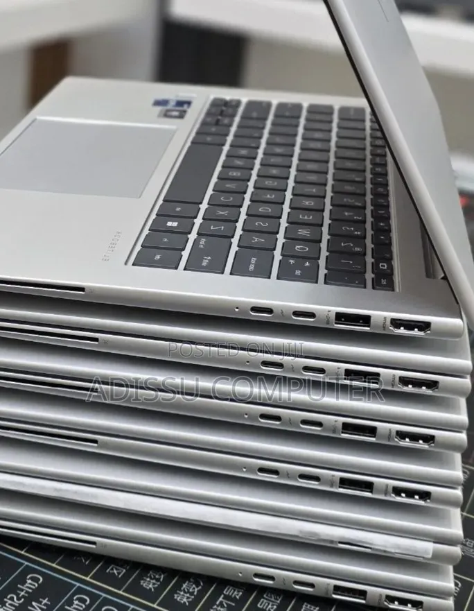 New Laptop HP EliteBook 840 G9 16GB Intel Core i7 SSD 512GB