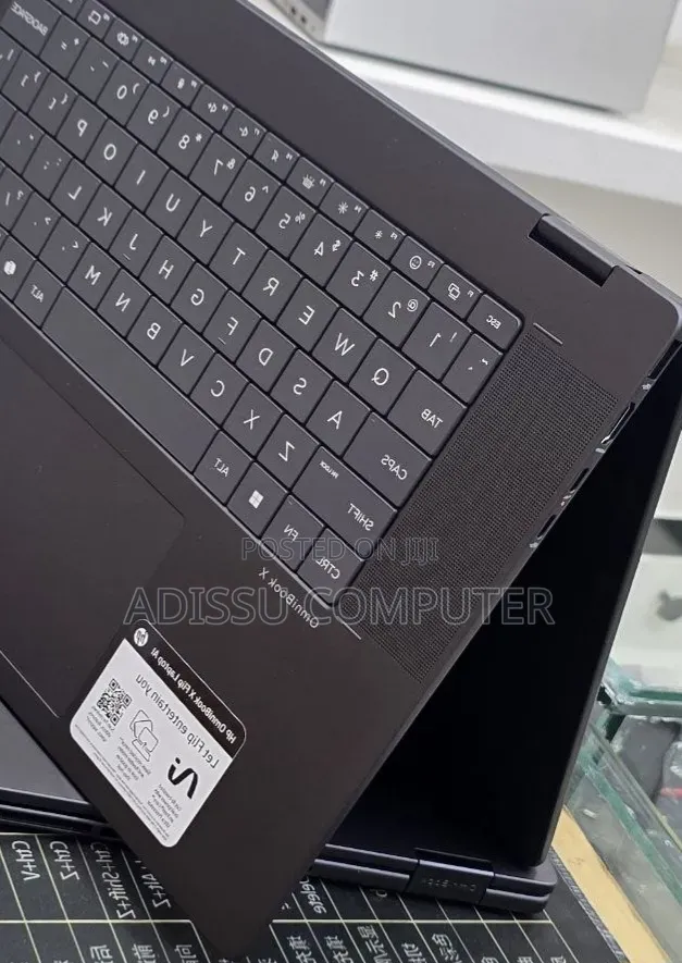 New Laptop HP OmniBook 5 16" 16GB Intel Core Ultra 7 SSD 1T