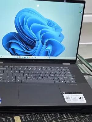 New Laptop HP OmniBook 5 16" 16GB Intel Core Ultra 7 SSD 1T