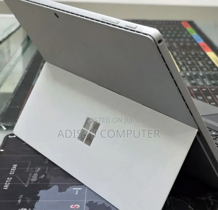New Laptop Microsoft Surface 16GB Intel Core i7 SSD 512GB
