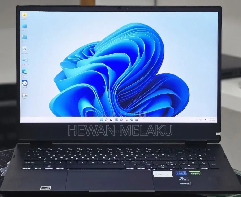 New Laptop HP Omen 16 16GB Intel Core i9 SSD 512GB
