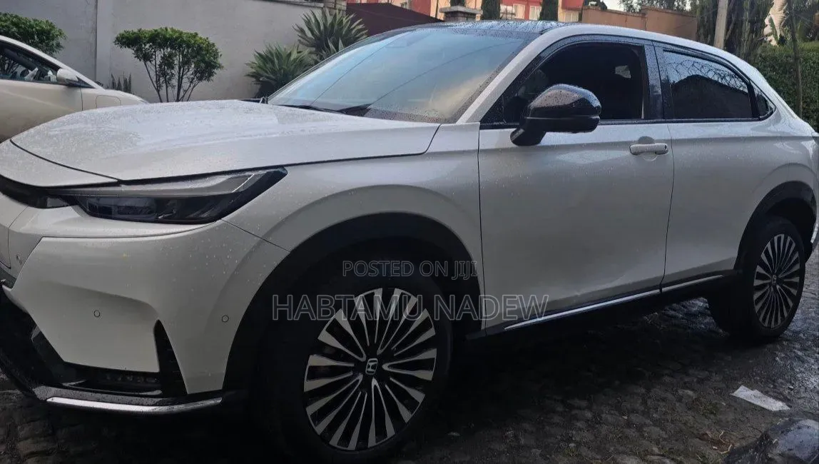 Honda e:NS2 68.8 kWh FWD 2024 White