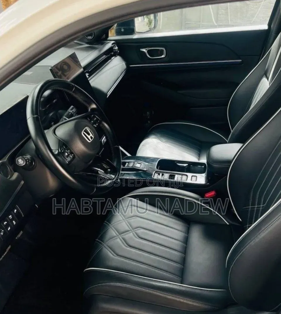 Honda e:NS2 68.8 kWh FWD 2024 White
