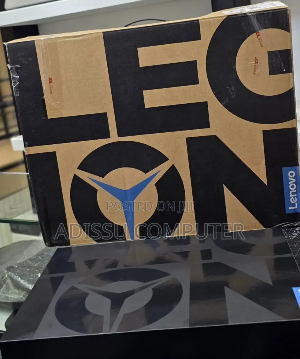 New Laptop Lenovo 32GB AMD Ryzen 9 SSD 1T