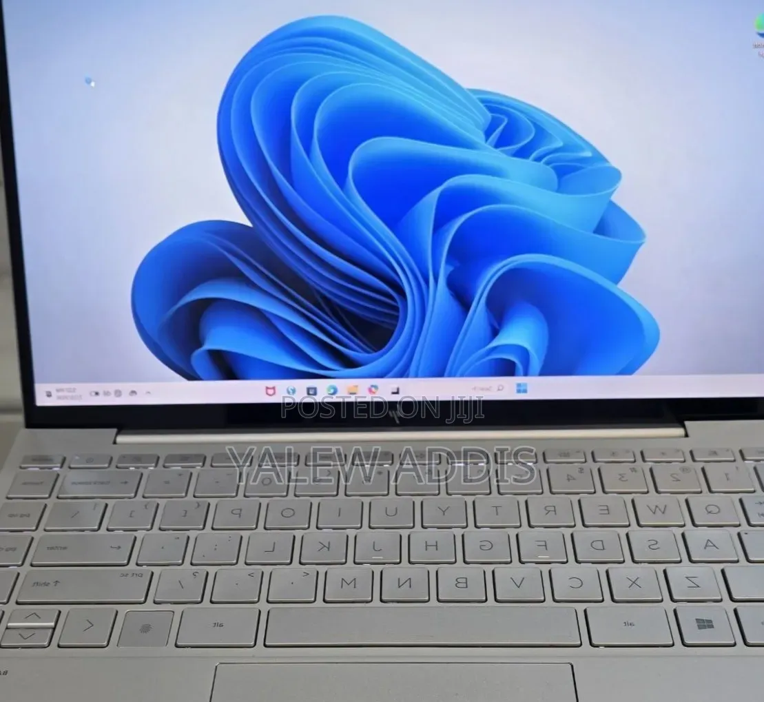 New Laptop HP Envy 13 16GB Intel Core i5 SSD 512GB