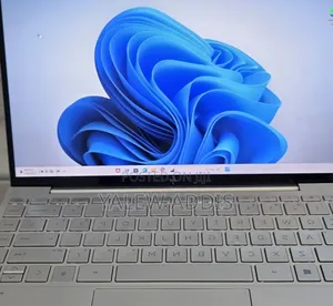 New Laptop HP Envy 13 16GB Intel Core i5 SSD 512GB