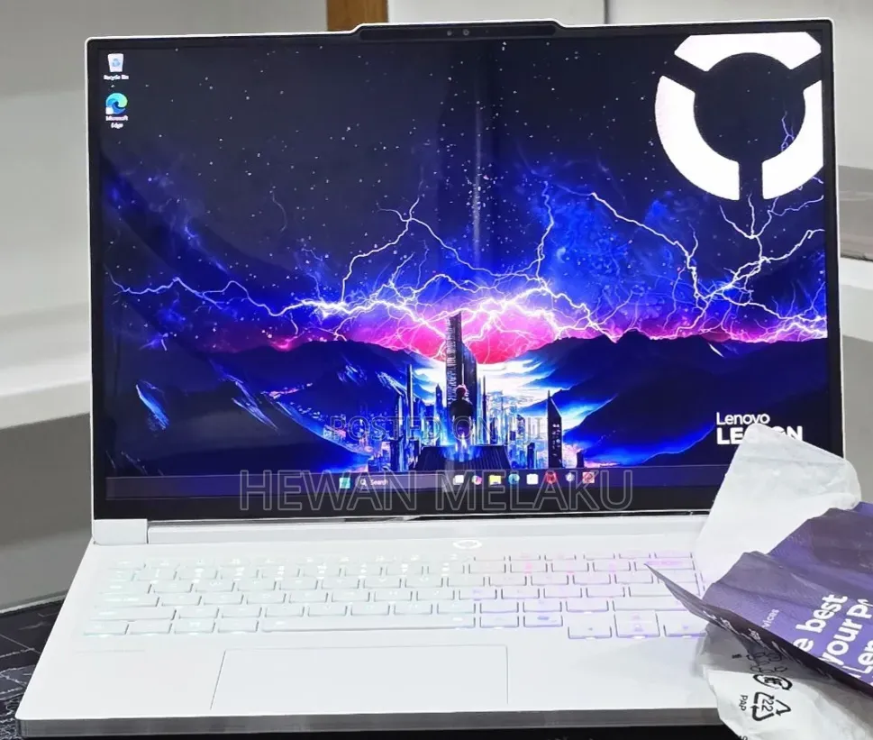 New Laptop Lenovo Legion 7 32GB Intel Core Ultra 7 SSD 1T