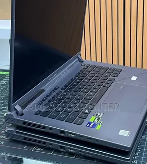 New Laptop Asus ROG Strix G15 16GB Intel Core i9 SSD 1T