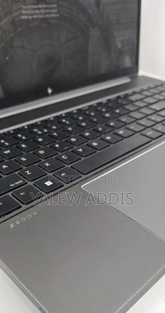 New Laptop HP 14-dq1088wm 16GB Intel Core i7 SSD 512GB