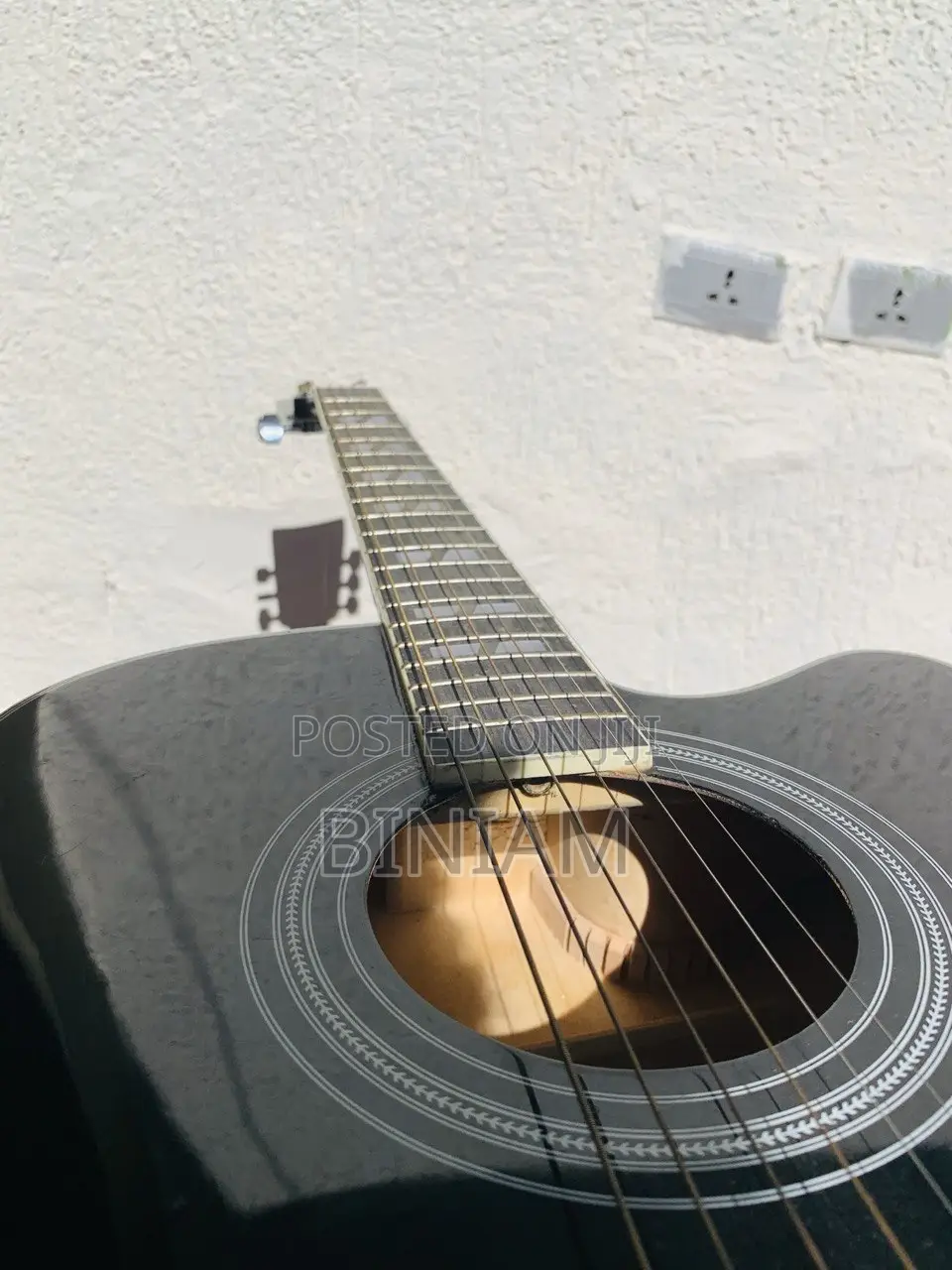 Yamaha Acoustic Box Guitar