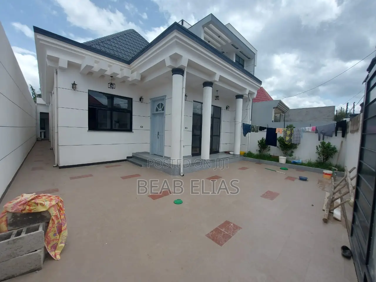 Furnished 4bdrm House in Villa, Bole for sale