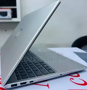 New Laptop HP Stream Notebook 16GB Intel Core i7 SSD 1T