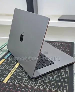 New Laptop Apple MacBook Pro 2021 M1 Max 32GB Apple M1 Max SSD 1T