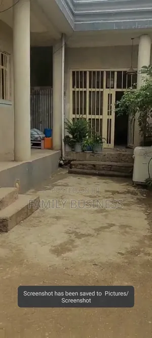 3bdrm House in Akaky Kaliti for sale