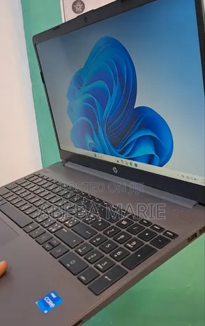 New Laptop HP Stream Notebook 16GB Intel Core i5 SSD 512GB