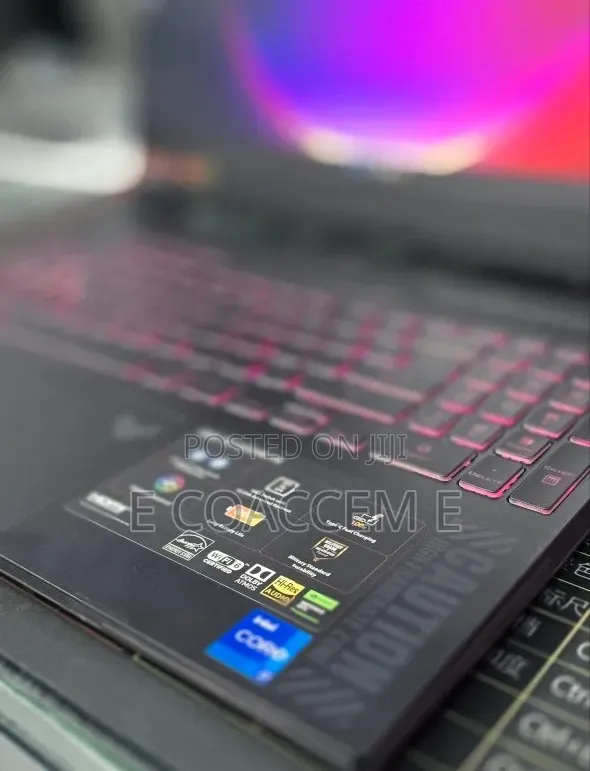 New Laptop Asus 16GB Intel Core i7 SSD 1T