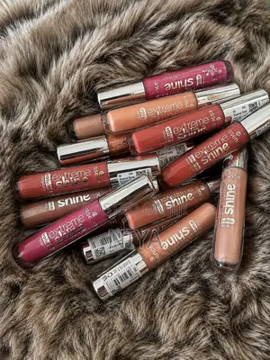 Essence Lip Gloss
