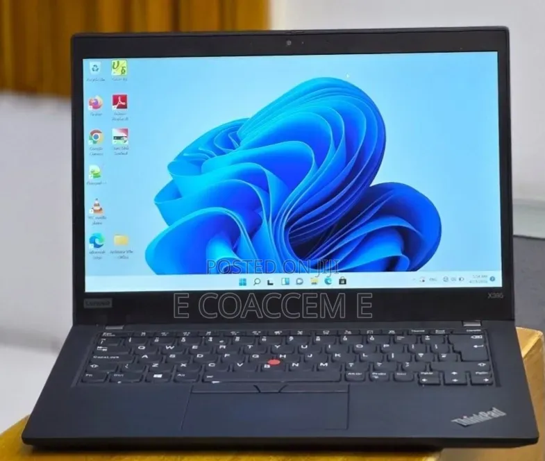 New Laptop Lenovo 16GB AMD Ryzen 7 SSD 512GB