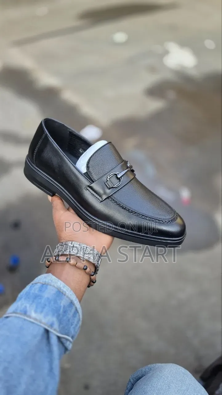 Kavalee Iiplk Master Quality Flat Lather Shoes for Man's