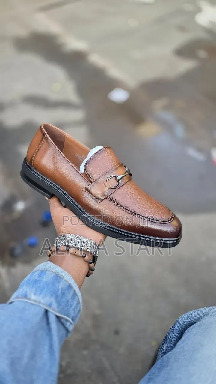 Kavalee Iiplk Master Quality Flat Lather Shoes for Man's