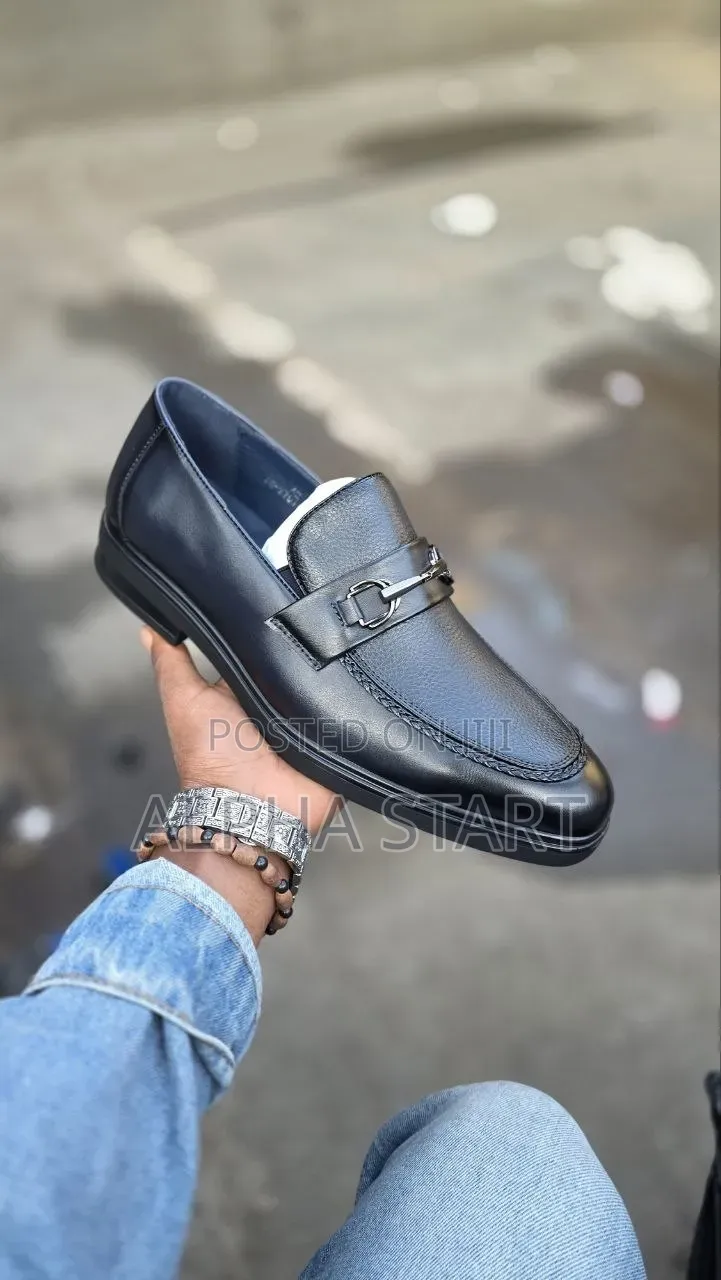 Kavalee Iiplk Master Quality Flat Lather Shoes for Man's