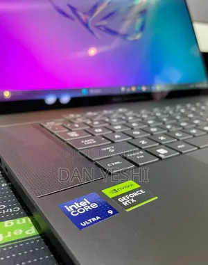 New Laptop Asus ROG Zephyrus G16 32GB Intel Core Ultra 9 SSD 1T