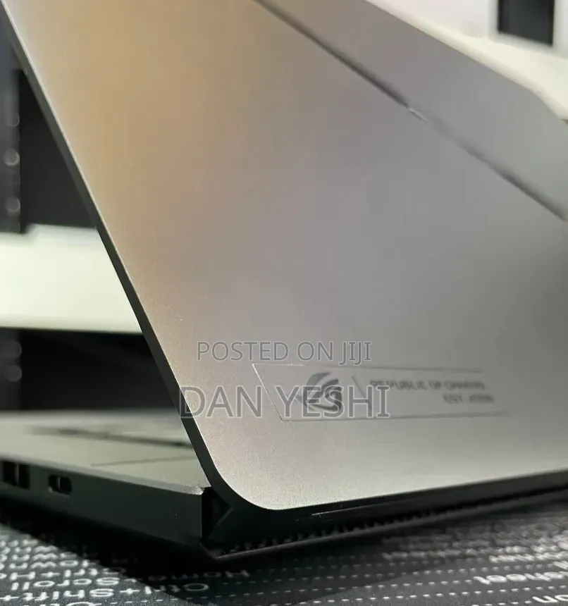 New Laptop Asus ROG Zephyrus G16 32GB Intel Core Ultra 9 SSD 1T