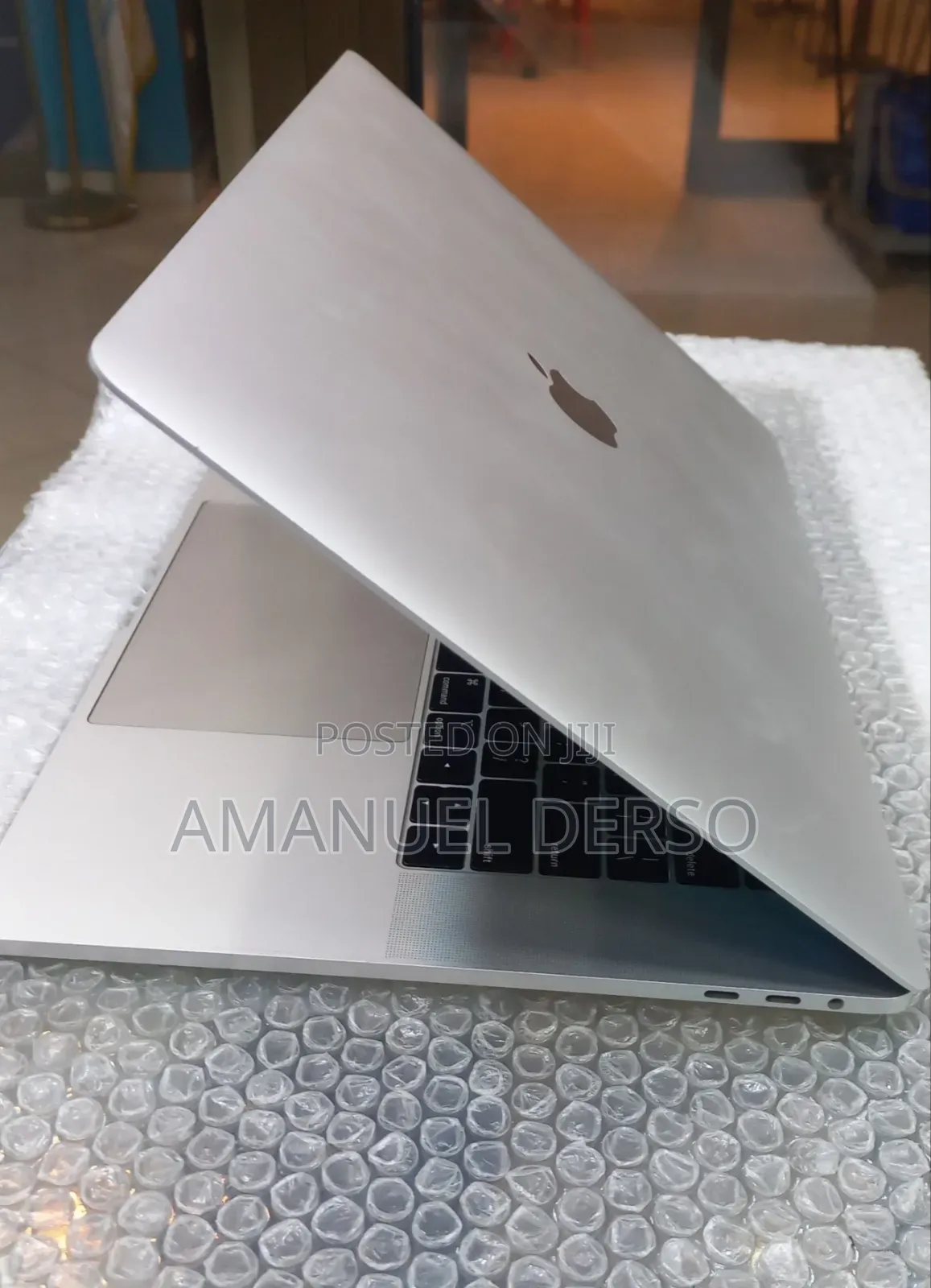 New Laptop Apple MacBook Air 2020 M1 16GB Intel Core i7 SSD 256GB