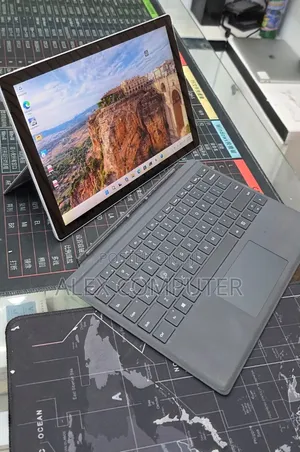 New Laptop Microsoft Surface Pro 7+ 16GB Intel Core i7 SSD 512GB